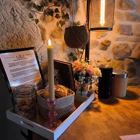 Loveroom, La Tour Secrete Jacuzzi, Sauna, Plage, Clim, Netflix, Wifi Aude, Occitanie * Vinassan